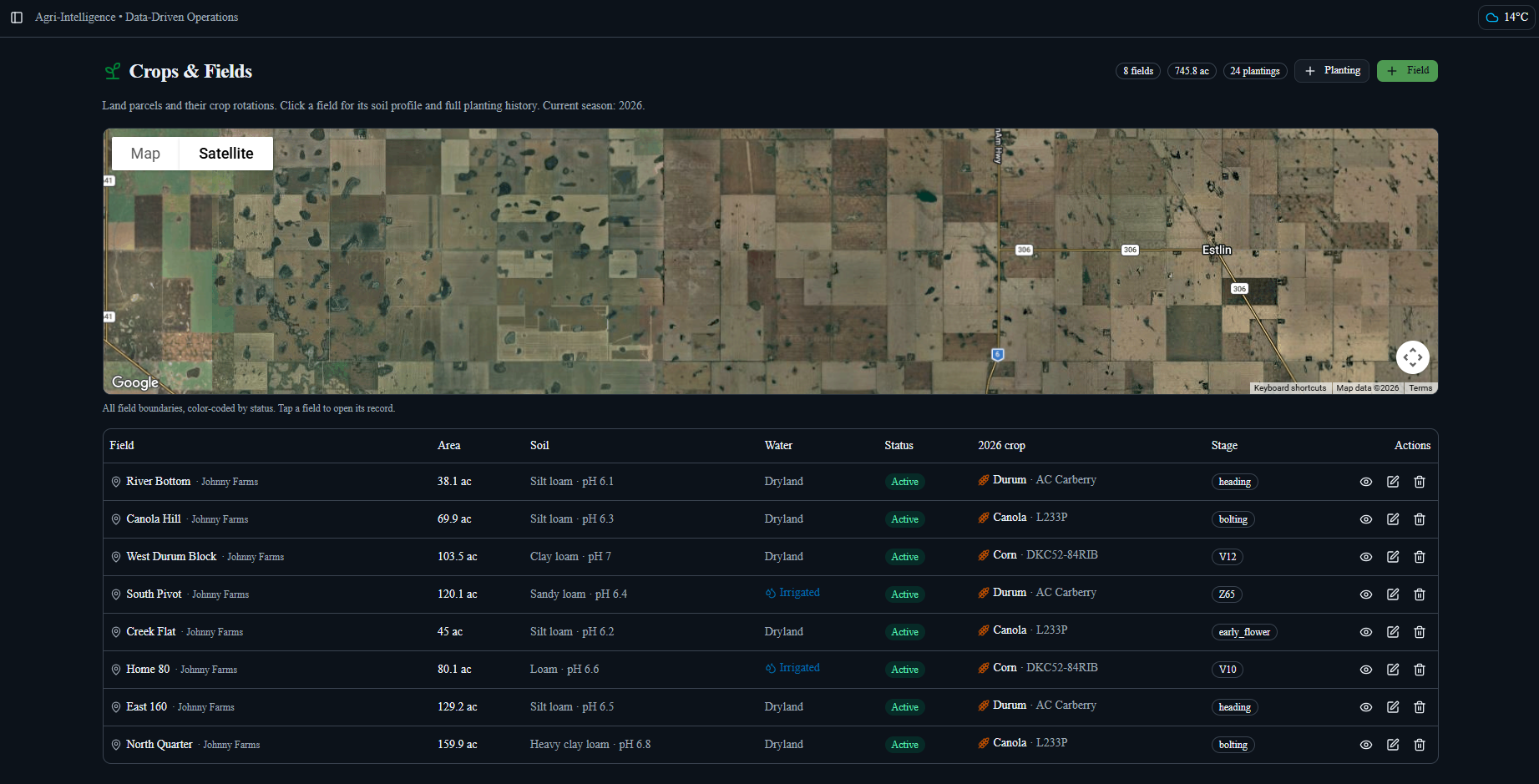Crops and fields on a satellite map with field boundaries